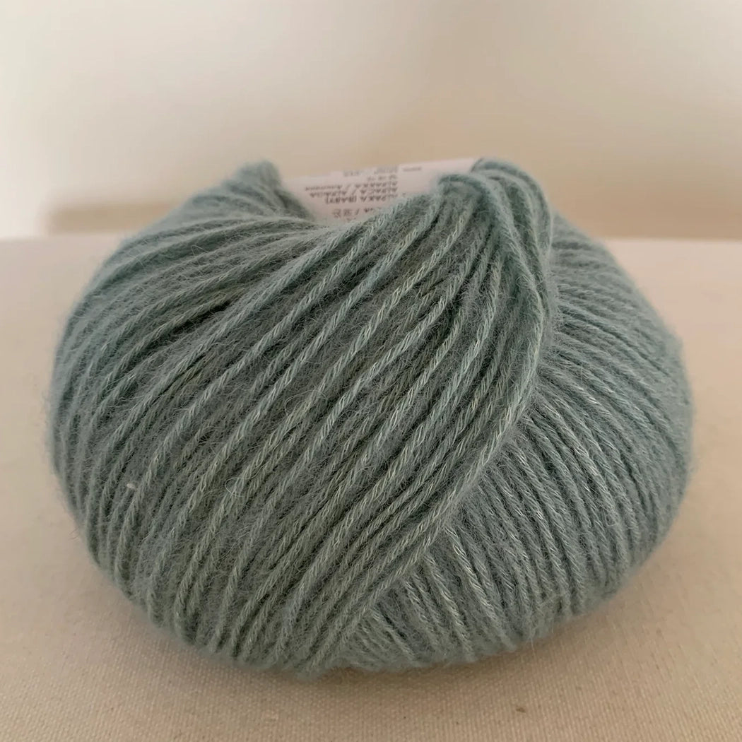 KNIT BOOK2nd_11 GUERNSEY SHAWL糸セット| amuhibi