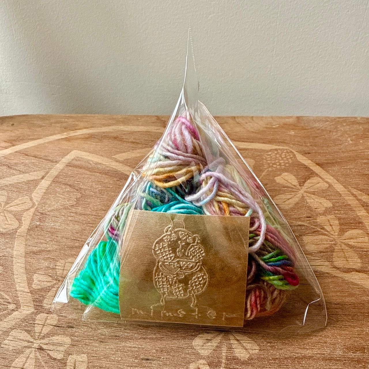 ミムラトモミ モザイクダーニングおすそ分け毛糸