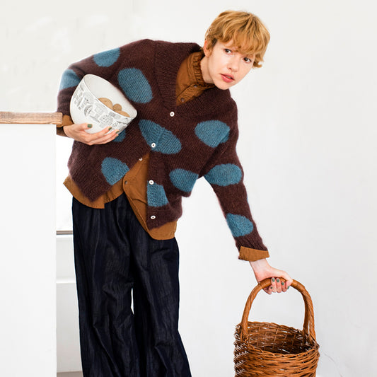 【予約商品】ARAN&COLORWORKS　 colorwork_04 Oval Cardigan　毛糸セット