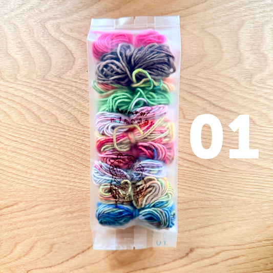 ミムラトモミ モザイクダーニング　mimster yarn 10色（15g)