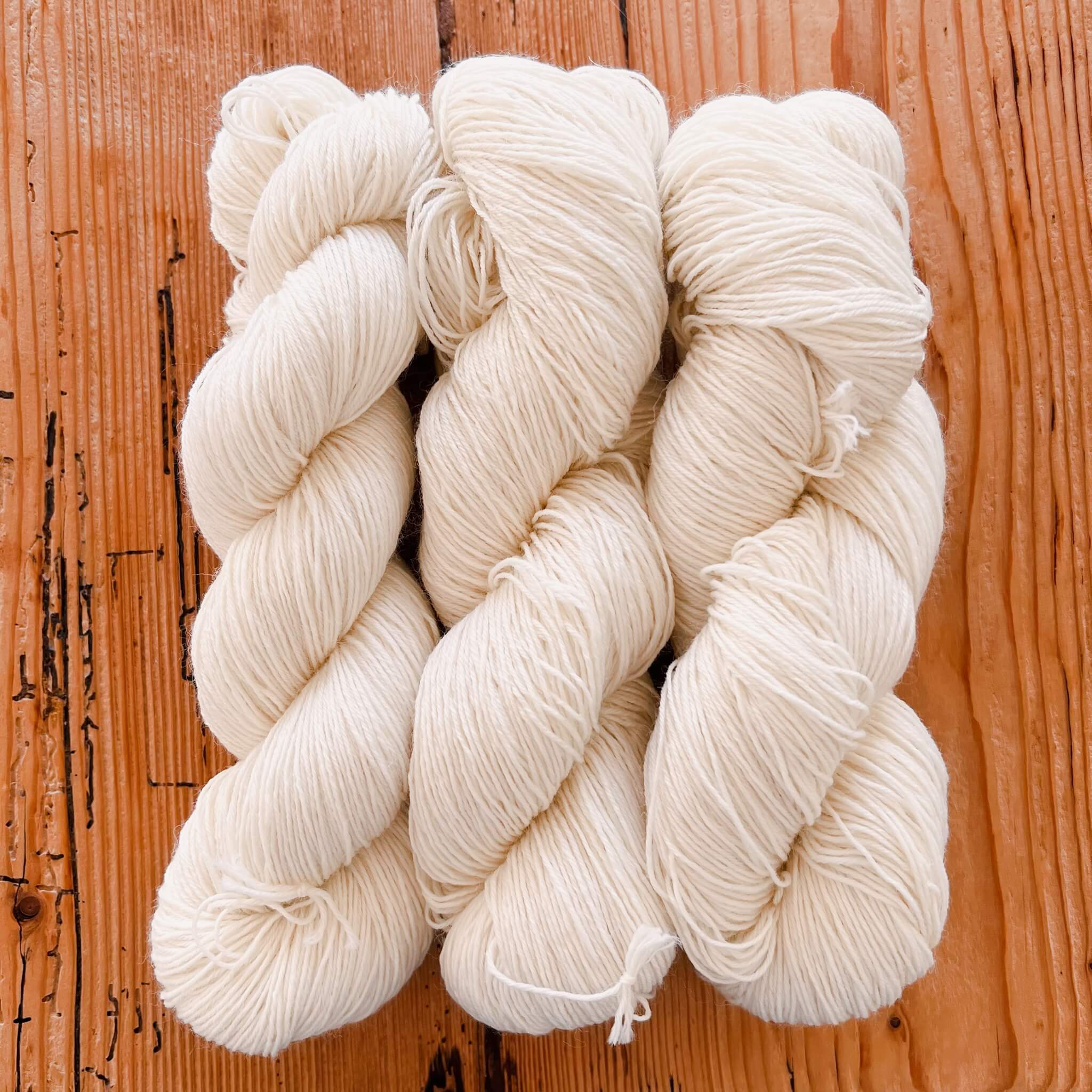 SOCK YARN 染色用生地糸 – amuhibi